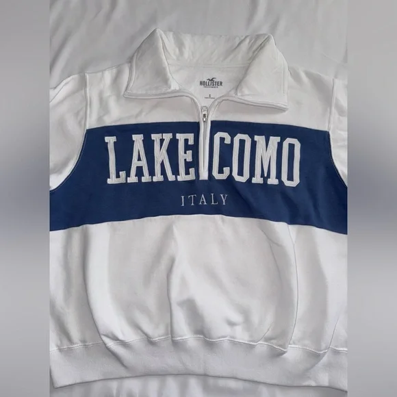 Hollister Navy and White Lake Como Pullover - Picture 2 of 3